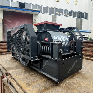 2pg400X250小型對輥破碎機發(fā)貨圖片_發(fā)往江蘇連云港_破水渣