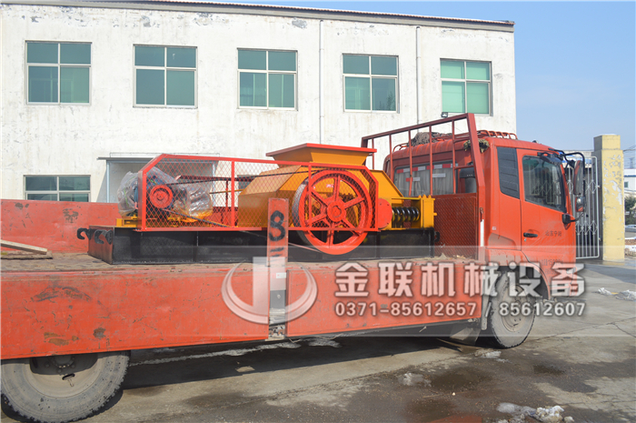 玻璃破碎用雙齒輥破碎機(jī)好嗎，購買一臺(tái)需要多少錢？