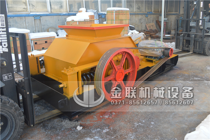 破碎陶瓷用狼牙破碎機(jī)怎么樣，購(gòu)買(mǎi)一臺(tái)需要多少錢(qián)？