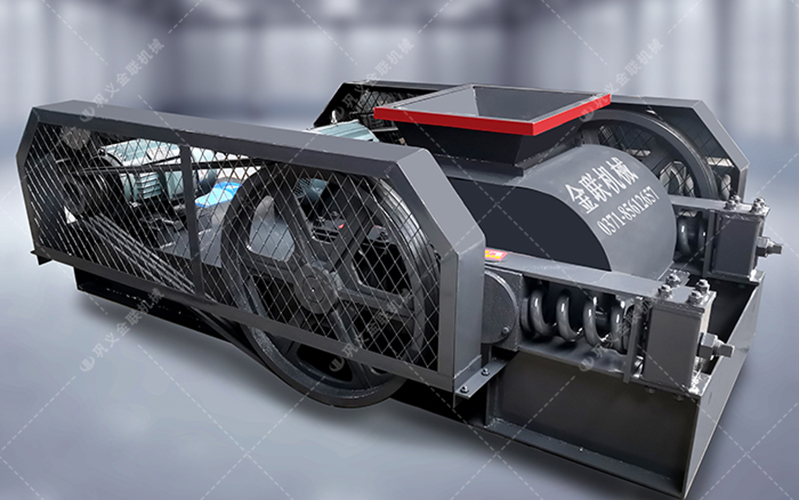 狼牙式雙齒輥破碎機(jī)出料粒度好，產(chǎn)量大