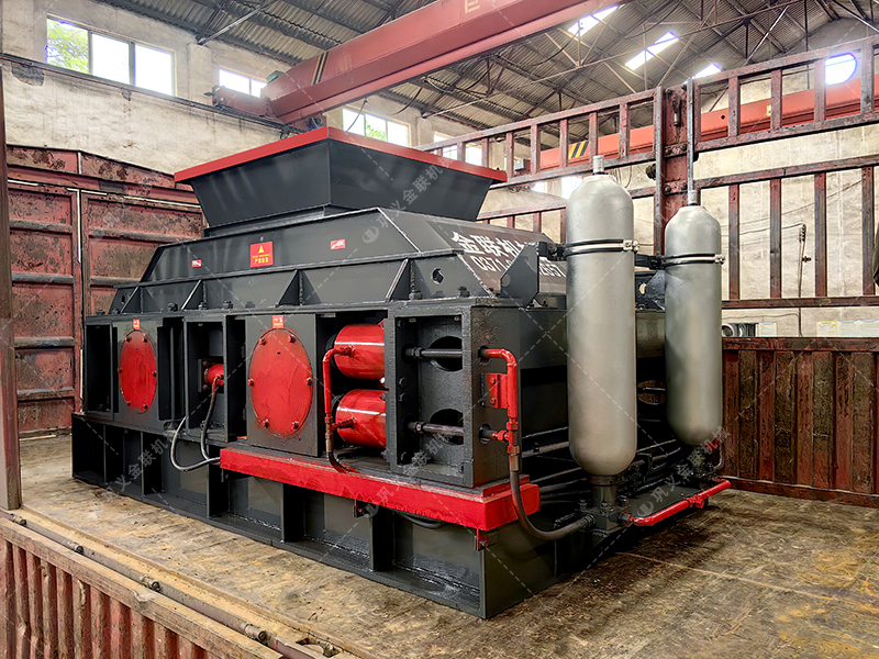 大型液壓對(duì)輥制砂機(jī)發(fā)貨 2PG1208制砂機(jī)發(fā)往山東 大型液壓對(duì)輥制砂機(jī)發(fā)貨 2PG1208制砂機(jī)發(fā)往山東