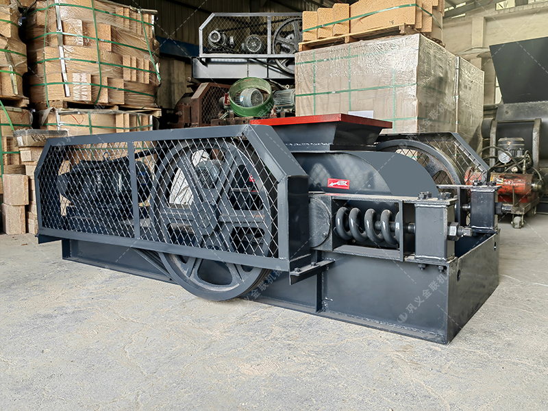 2PG400X250小型對(duì)輥破碎機(jī)發(fā)貨圖片_發(fā)往江蘇蘇州_破碎硅鐵 2PG400X250小型對(duì)輥破碎機(jī)發(fā)貨圖片_發(fā)往江蘇蘇州_破碎硅鐵