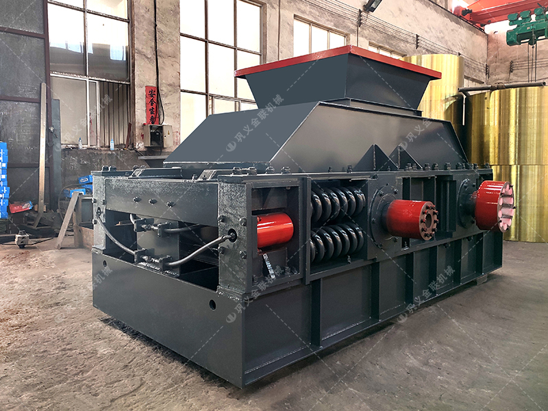 1200x800大型液壓直聯(lián)對輥破碎機(jī)發(fā)往河南